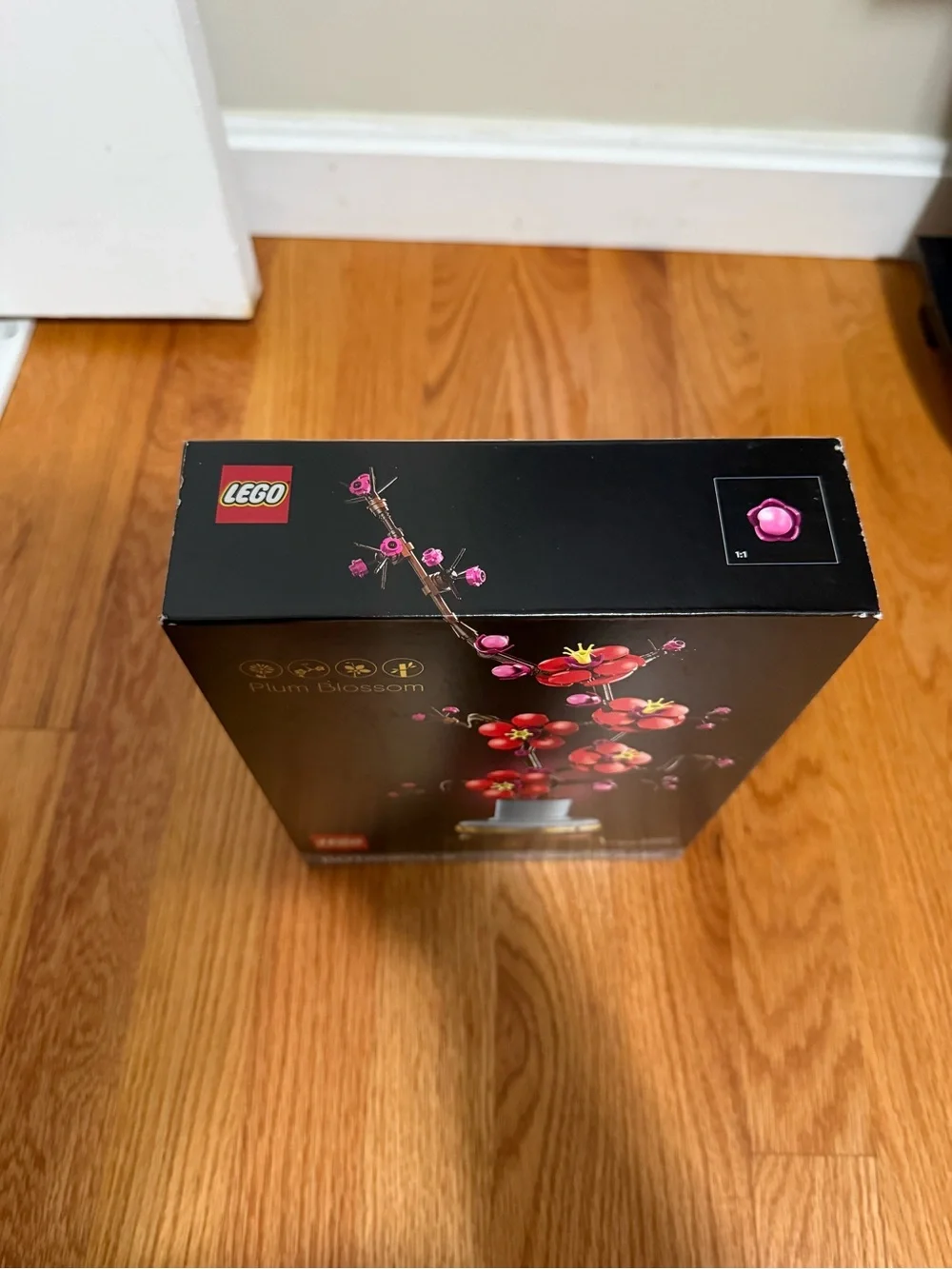 Lego botanicals plum